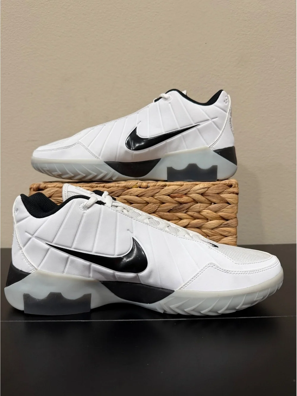Size 11.5 - Nike LeBron Witness 9 “White Black”